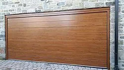 Lincoln Garage Doors Store Lincoln, MA 781-462-3207 - custom-garage-doors-side